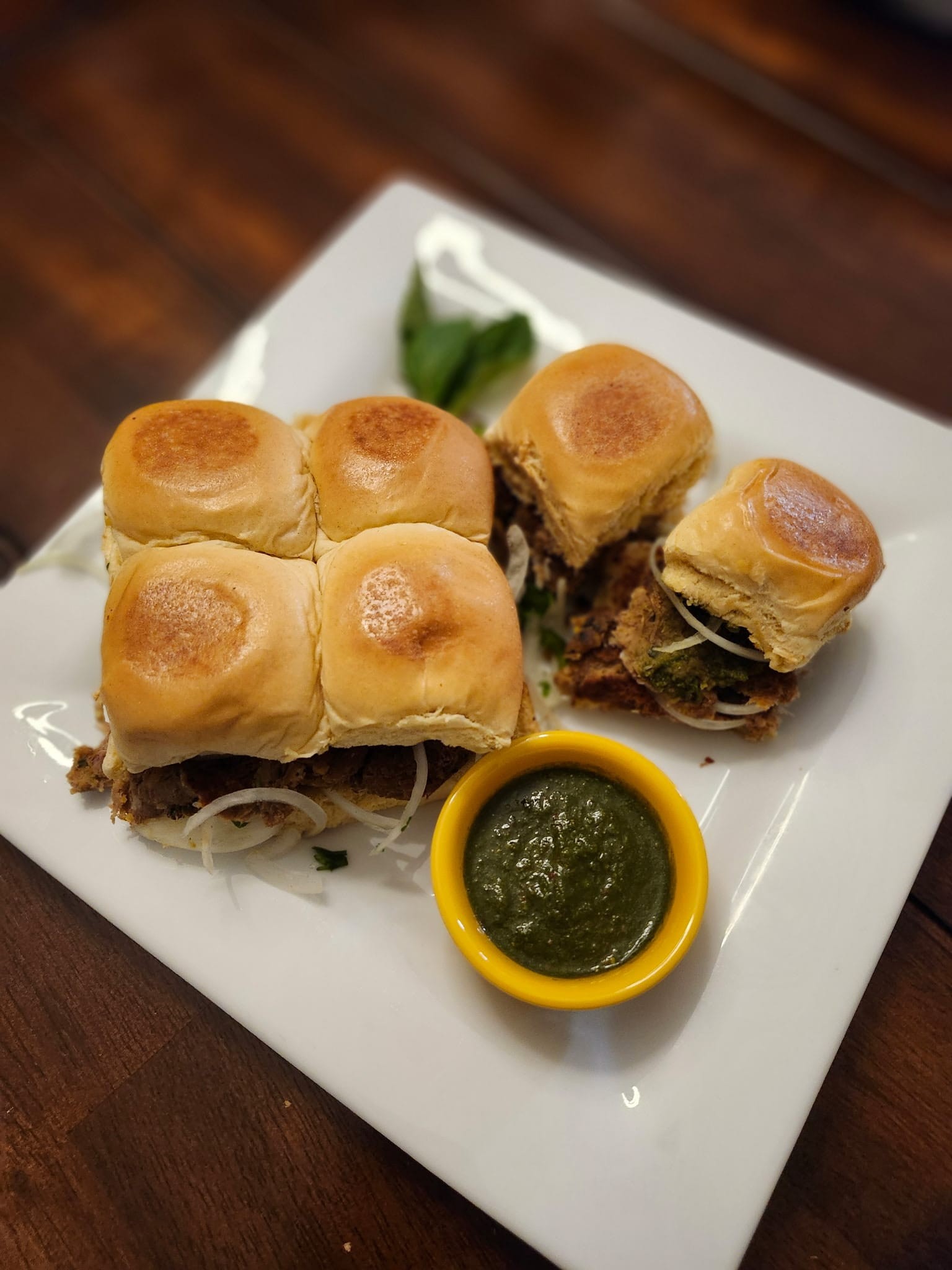 Pakistani Street-Style Bun Kabob